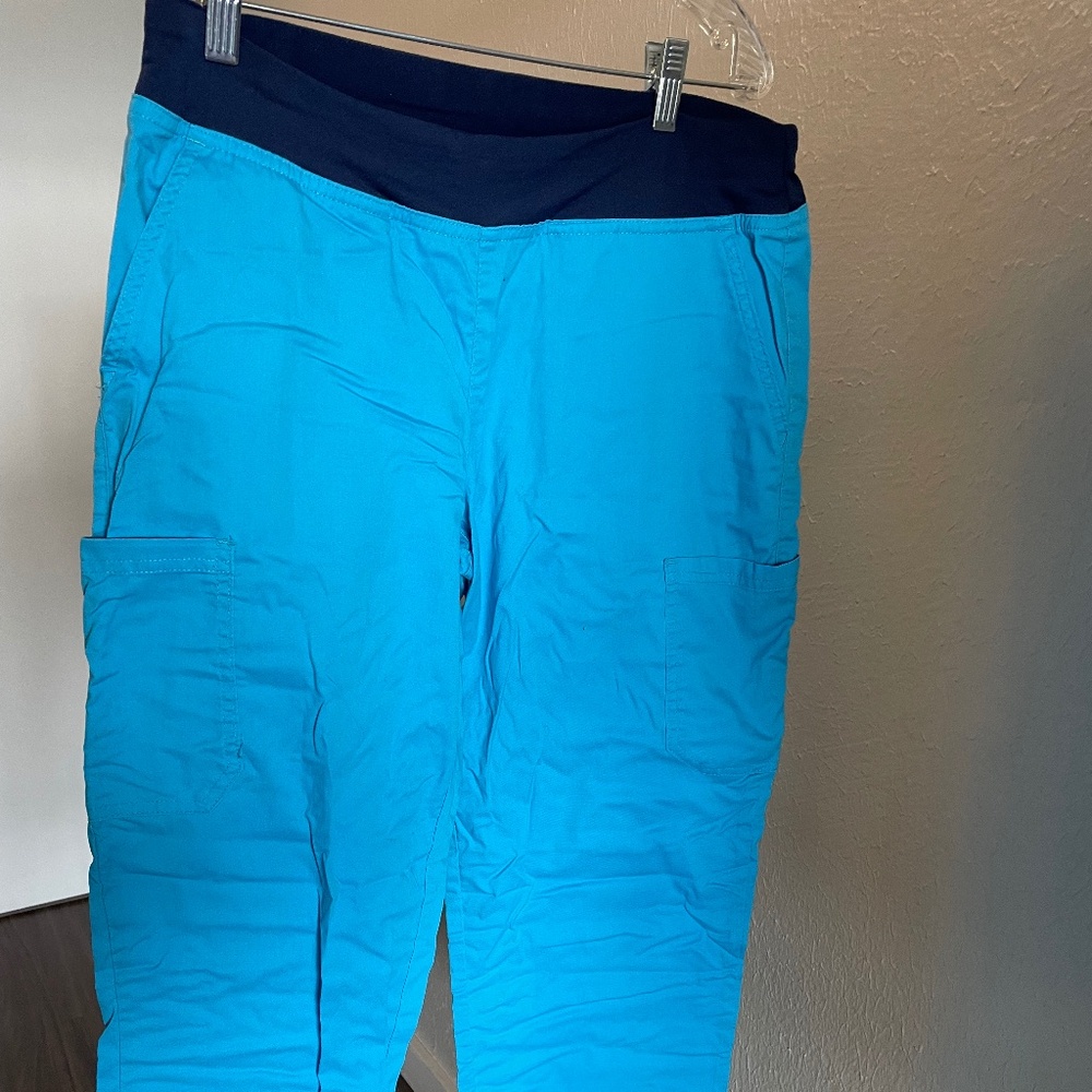 UA Butter-Soft STRETCH Women's 4-Pocket Knit Waistband Yoga Scrub Pants